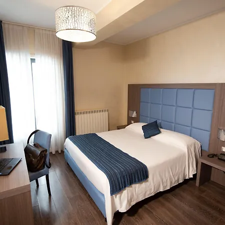 La Compagnia Del Viaggiatore 3* LʼAquila