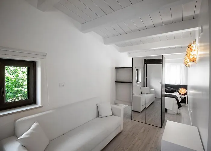 La Compagnia Del Viaggiatore Hotel LʼAquila