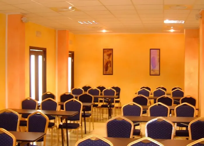 La Compagnia Del Viaggiatore Hotel LʼAquila